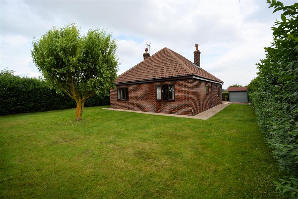 Wistow Road, Selby 3 bed country house £450,000