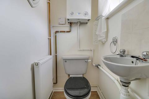 64 Methersgate, Basildon, SS14 2LT