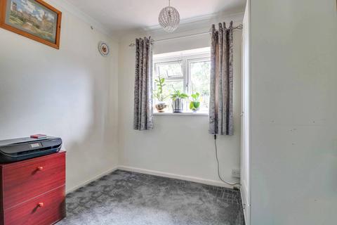 64 Methersgate, Basildon, SS14 2LT