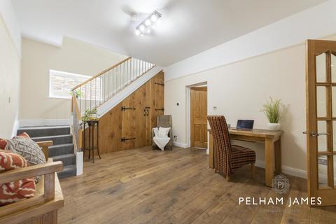 Maple Cottage Gretton Road, Harringworth, Corby, NN17 3AD