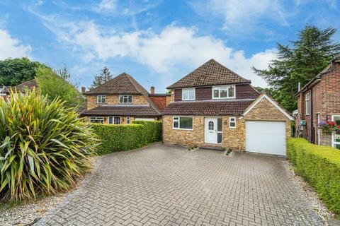 32 Bunby Road, Stoke Poges, Slough, SL2 4BP