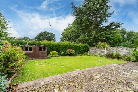 32 Bunby Road, Stoke Poges, Slough, SL2 4BP