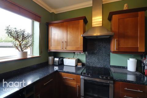 35 Barton Road, Leicester, LE3 9BD