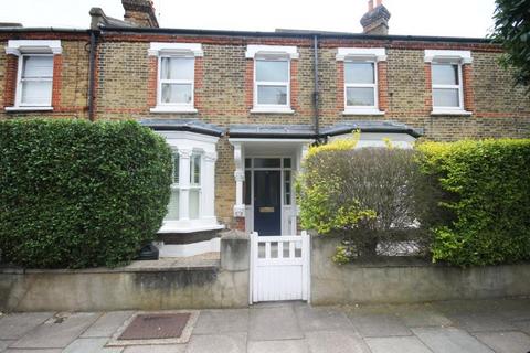 2 bed flat/apartment for rent in Winfrith Roads, London, SW18