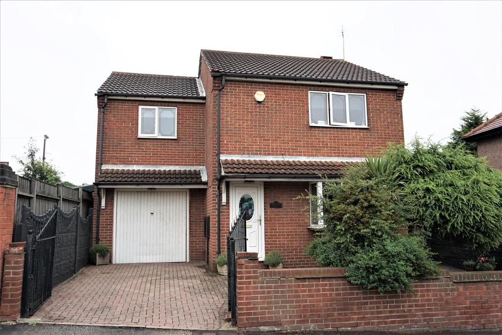 Hampole View, Hill Crest, Skellow, Doncaster 4 bed detached house £