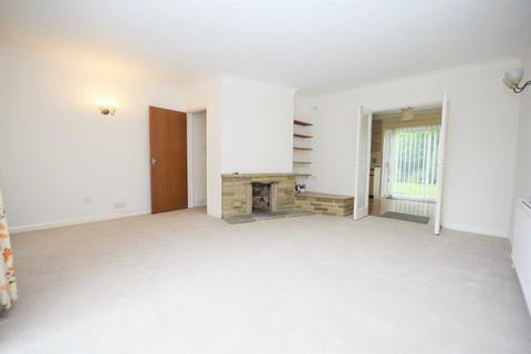 4 bedroom detached house to rent, Ely Close, Amersham HP7