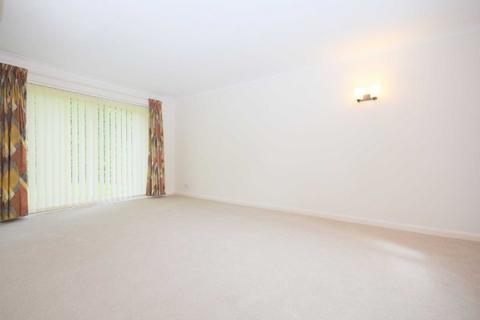 4 bedroom detached house to rent, Ely Close, Amersham HP7