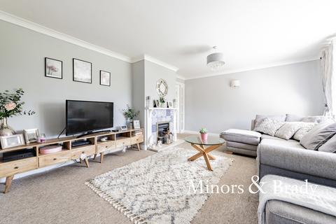 86 Coronation Grove, Swaffham, PE37 7NG