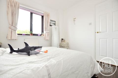7 Charter Way, Lowestoft, NR33 8UT