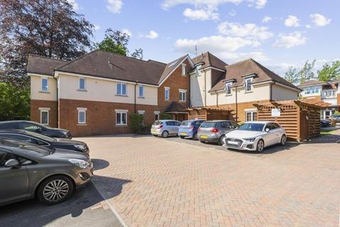 78 Hill View, Dorking, RH4 1SY