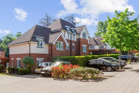 78 Hill View, Dorking, RH4 1SY