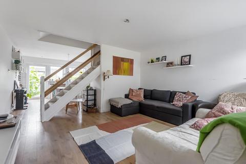 205 Peregrine Road, Sunbury-on-thames, TW16 6JJ