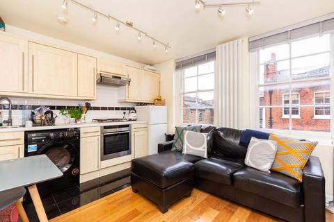 1 bedroom apartment to rent, EC1V