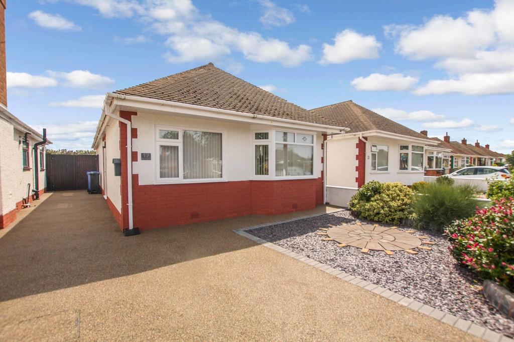 Drive, Prestatyn 2 bed detached bungalow £195,000