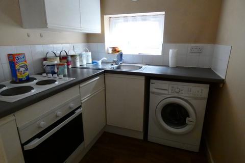 1 bedroom apartment to rent, De Parys Avenue, Bedford