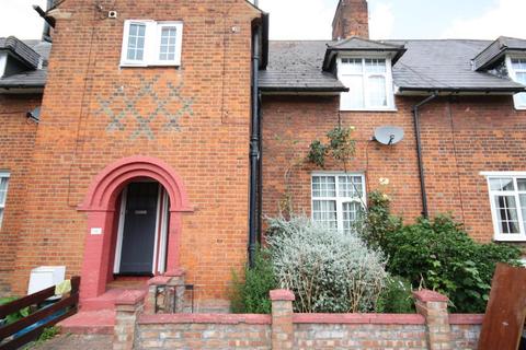 3 bedroom terraced house for sale - Henchman Street, East Acton, London, W12 0BN