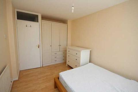 23 Blincoe Close, London, SW19 5PP