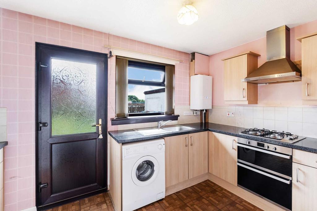 St Marys Road, Bellshill 3 bed detached bungalow £155,000