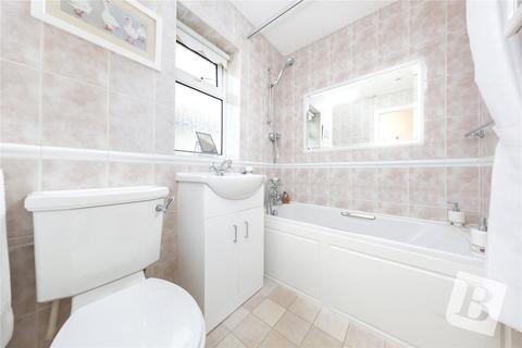 18a Briscoe Road, Rainham, RM13 9QF