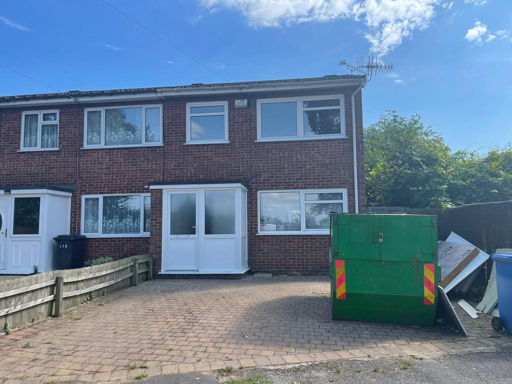 Whitton Church Lane, Ipswich IP1 3 bed semidetached house £900 pcm