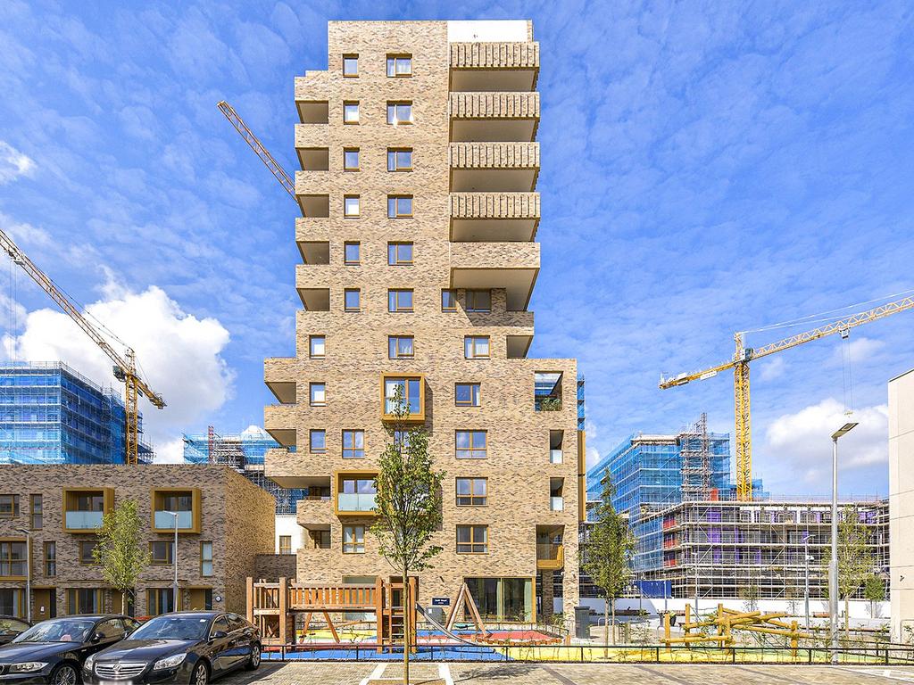 Swift Court