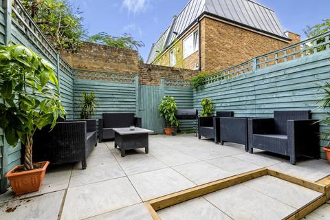 3 Lebanon Road, London, SW18 1RE