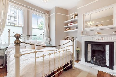 3 Lebanon Road, London, SW18 1RE