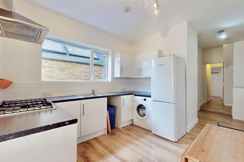 2 bedroom flat to rent, Adelaide Road, London, W13