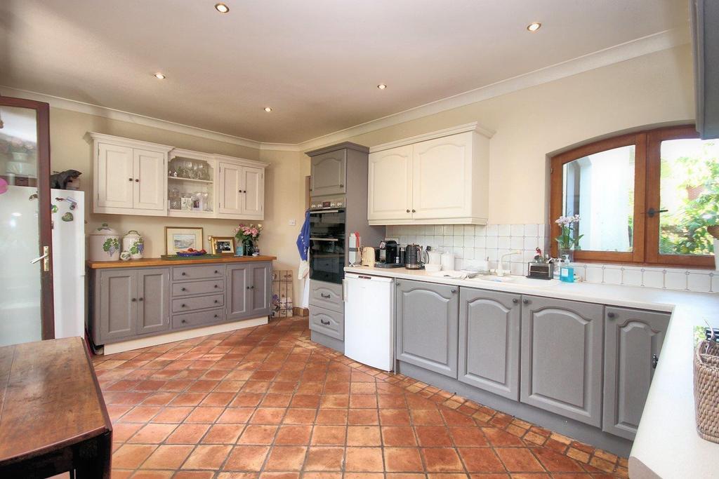 Breakfast Kitchen