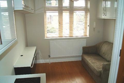 undefined, Farnborough GU14
