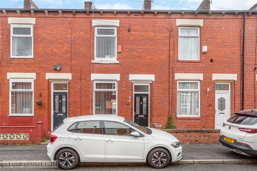 Bredbury Street, Chadderton, Oldham, OL9 3 bed terraced house £140,000