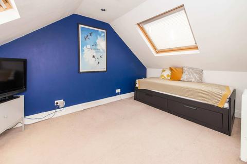 37 Tharp Road, Wallington, SM6 8LG