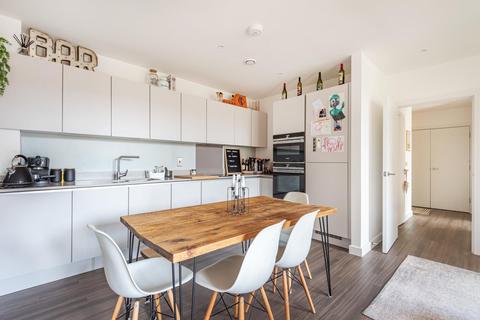 19, Dickinson Court Whelan Road, Acton, London, W3 8UD