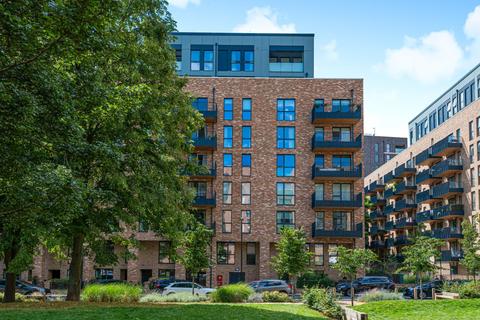 19, Dickinson Court Whelan Road, Acton, London, W3 8UD