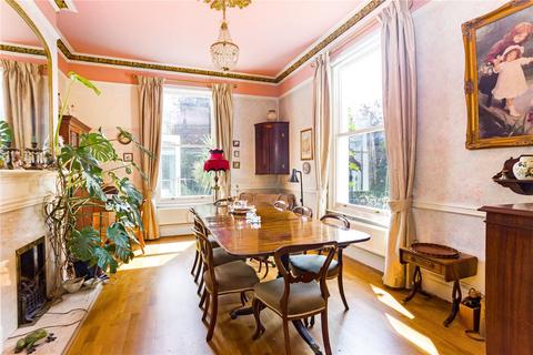 Teme Lodge Teme Road, Cheltenham, GL52 6UE