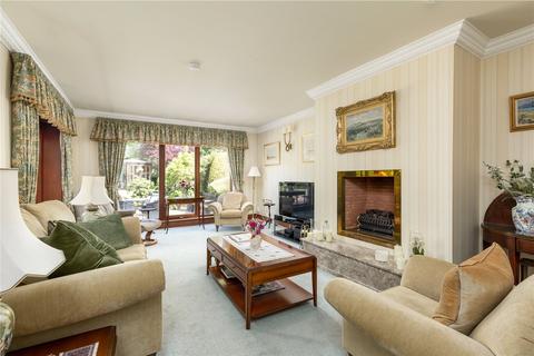 42 Barnton Park View, Edinburgh, EH4 6HJ