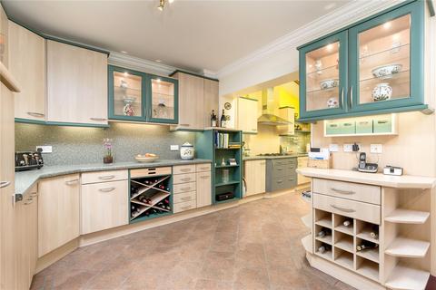 42 Barnton Park View, Edinburgh, EH4 6HJ
