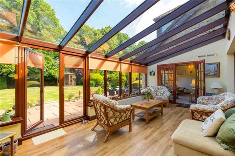 42 Barnton Park View, Edinburgh, EH4 6HJ