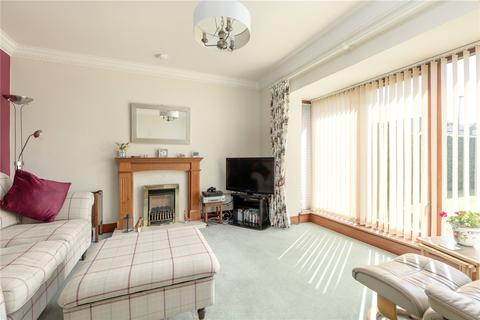 42 Barnton Park View, Edinburgh, EH4 6HJ