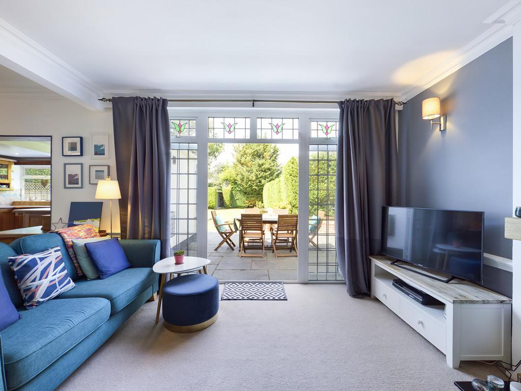 Blacksmith's Hill, Sanderstead 4 bed detached house £1,200,000