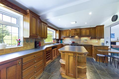 23 Blacksmiths Hill, South Croydon, CR2 9AZ