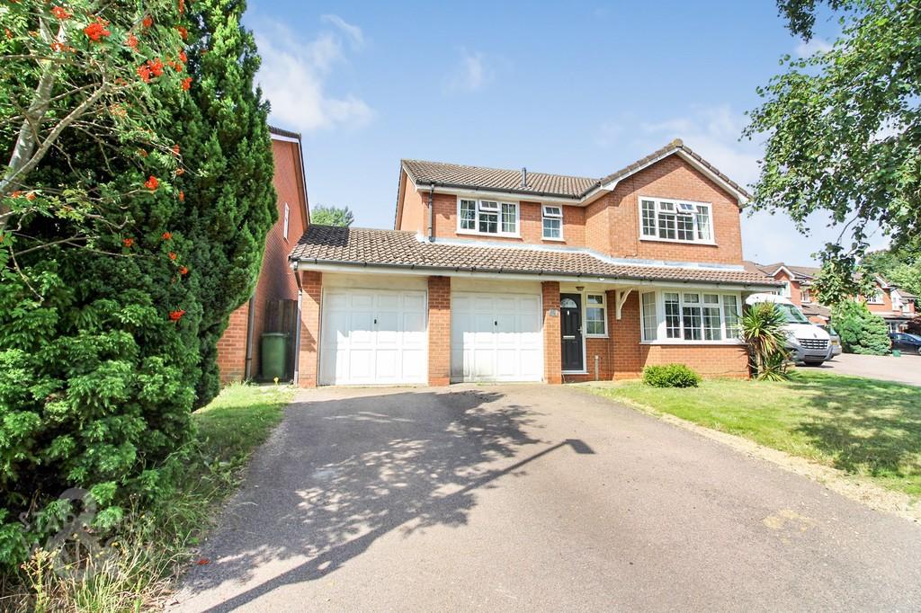 Cavalier Close, Dussindale, Norwich 4 bed detached house £390,000