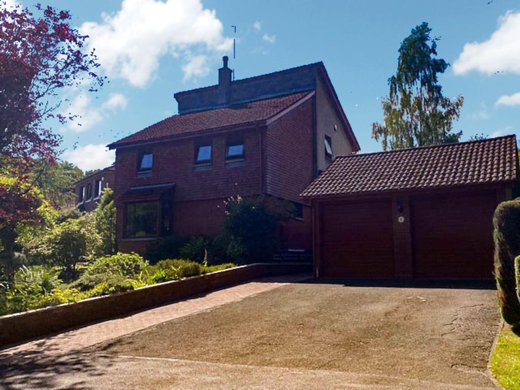 Dunvegan Avenue, Kirkcaldy 4 bed detached house £300,000