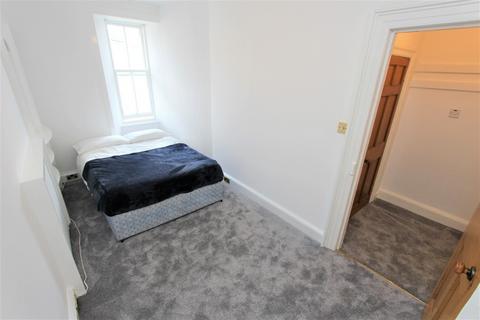 2 bedroom flat to rent, Gardners Crescent, Fountainbridge, Edinburgh, EH3