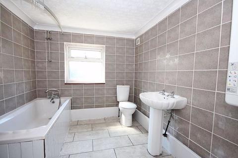 2 Donnington Street, Grimsby, DN32 9EN