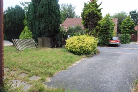 10 Whimbrel Close, Bradford, BD8 0RJ