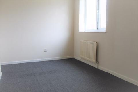 10 Whimbrel Close, Bradford, BD8 0RJ