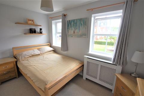 18 Alameda Gardens, Wolverhampton, WV6 9EX