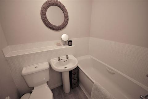 18 Alameda Gardens, Wolverhampton, WV6 9EX