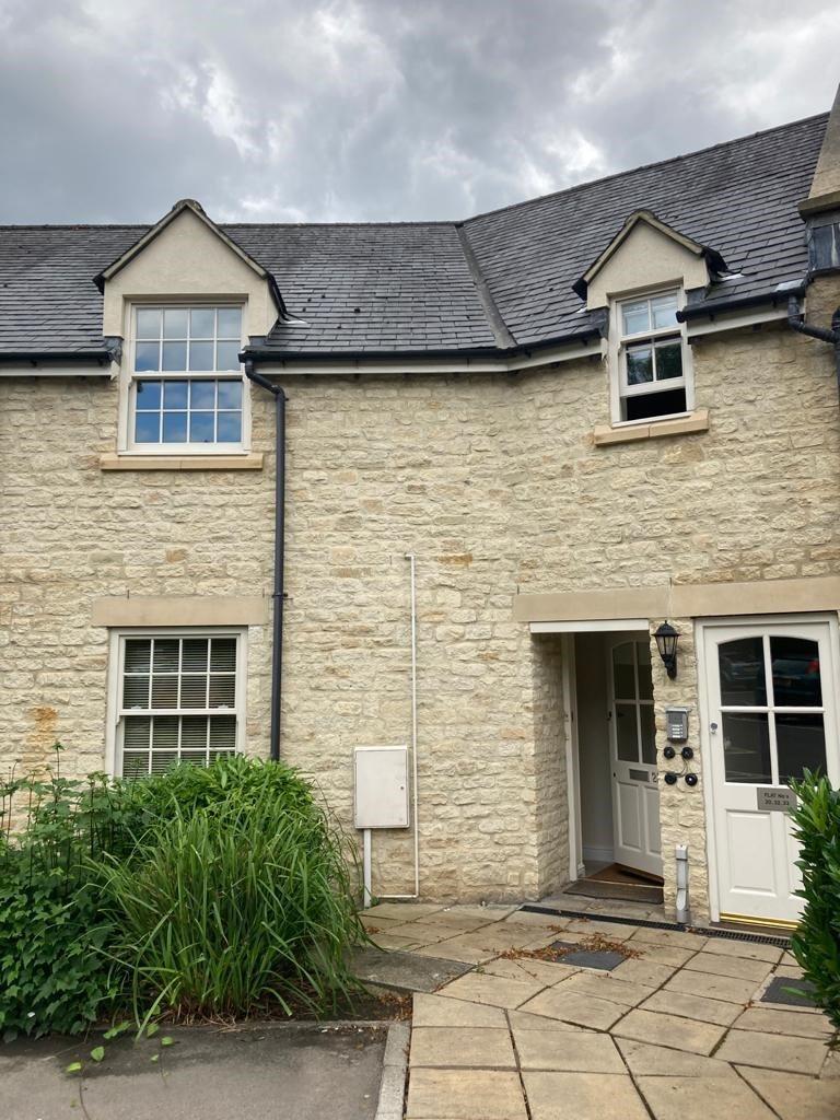 The Old Tabrams Pitch, Nailsworth 2 bed flat £795 pcm (£183 pw)